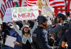 Inicia toque de queda en Los Ángeles por protestas migratorias