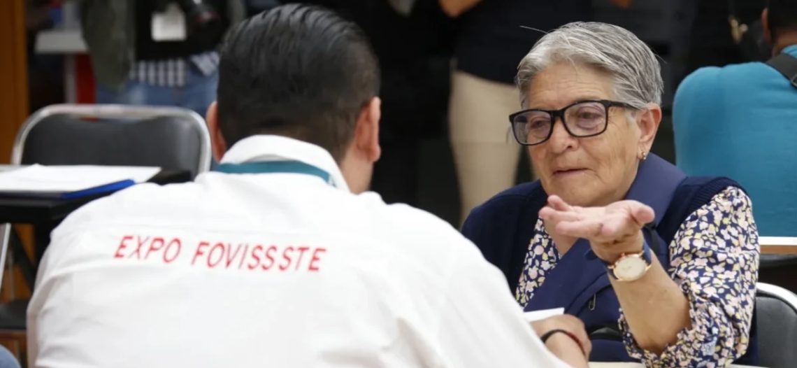 Fovissste condonará deuda a adultos de 80 años de edad o más