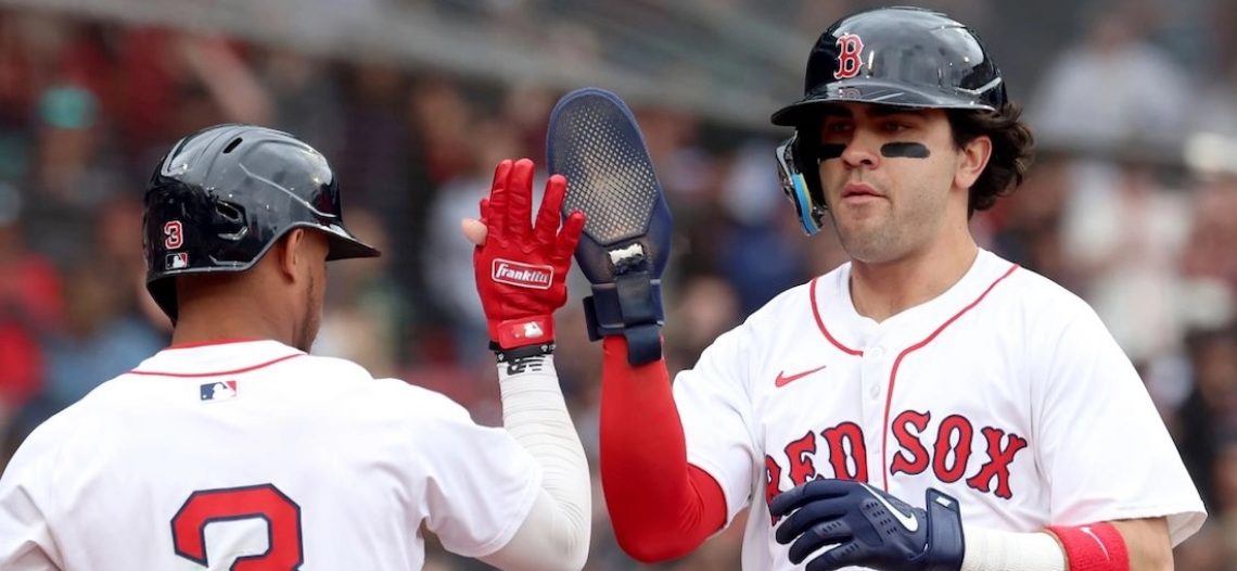 Medias Rojas de Boston firman victoria con sabor mexicano en Fenway Park