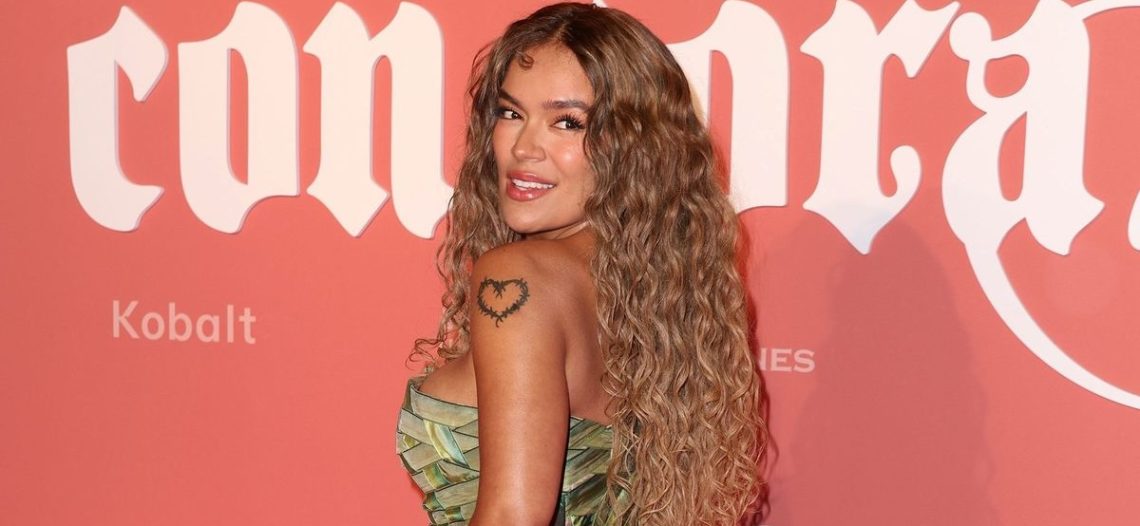 Karol G enciende las redes al anunciar nuevo album ‘Tropicoqueta’