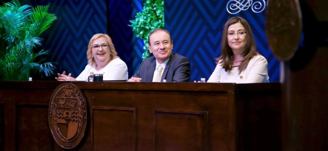 Gobernador Durazo reconoce a Dena Camarena, nueva rectora de Unison