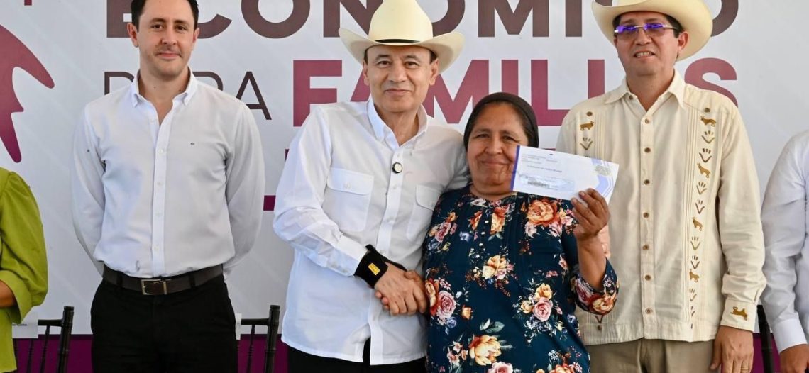 Gobernador Durazo respalda economía de más de 13 mil familias vulnerables con entrega de apoyos directos