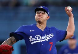 Julio Urías cumple su castigo y podrá volver a las Grandes Ligas