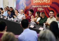 Impulsa Durazo el talento de jóvenes líderes, con Premio Estatal de la Juventud