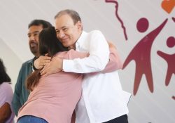 Lidera Gobernador Durazo disminución histórica de pobreza en Sonora