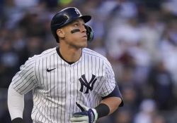 Aaron Judge es el quinto jugador con más jonrones en la historia de Yankees