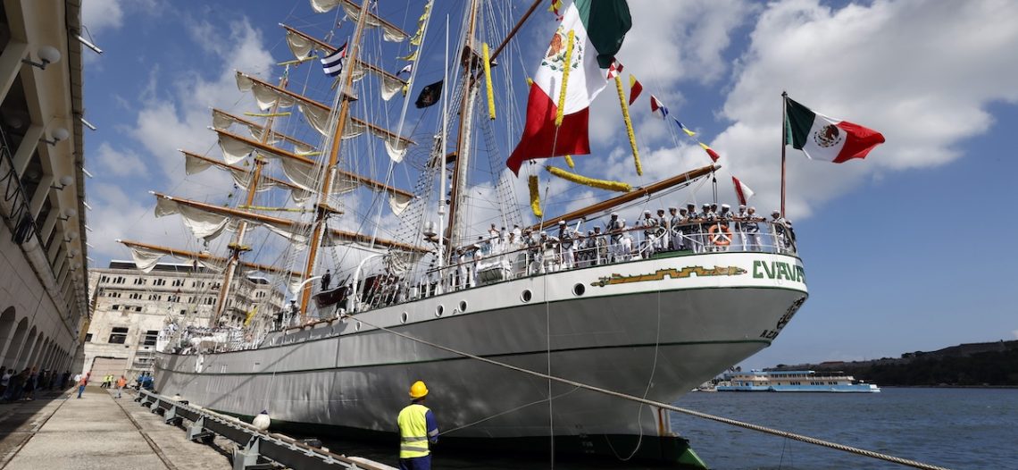 Buque Cuauhtémoc inicia pruebas de navegación en Nueva York