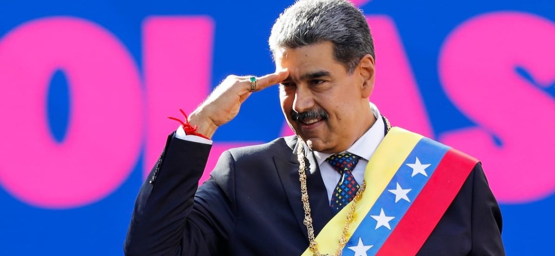 Maduro acusa a EU de querer derrocarlo con despliegue naval en el Caribe