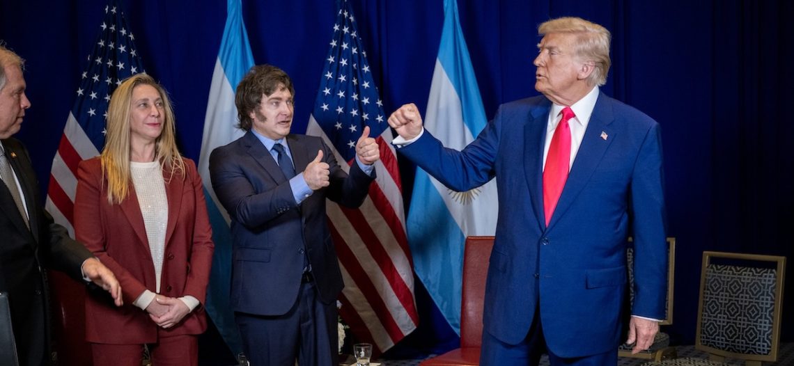 Gobierno de Trump dispuesto a comprar deuda argentina
