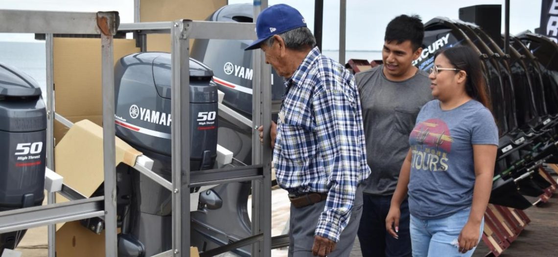 Cumple gobernador Alfonso Durazo compromiso con pescadores ribereños