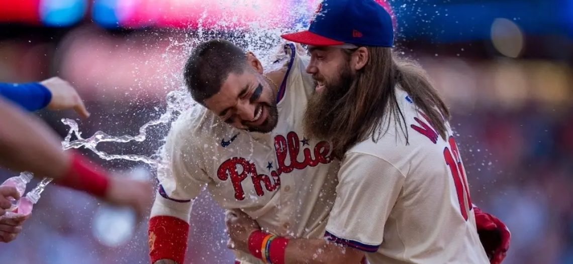 Apuestas ponen como favorito a los Phillies en la Serie Mundial 2025