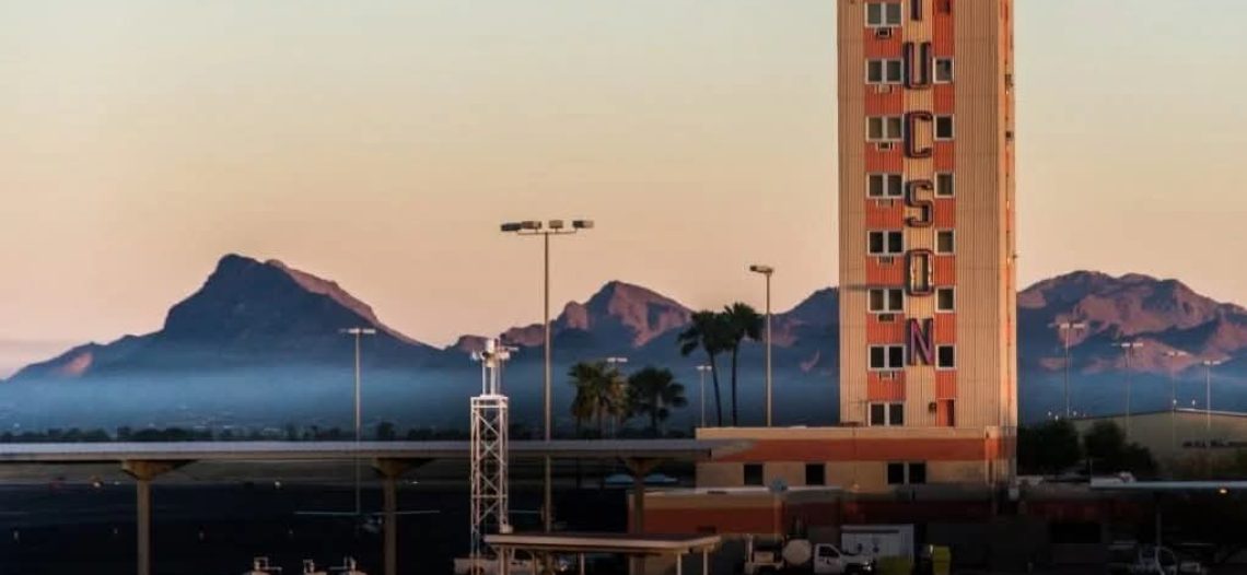 LLUVIAS PROVOCAN RETRASOS EN EL AEROPUERTO DE SKY HARBOR