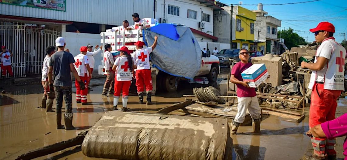Cruz Roja recibe donativos para damnificados por lluvias en Veracruz