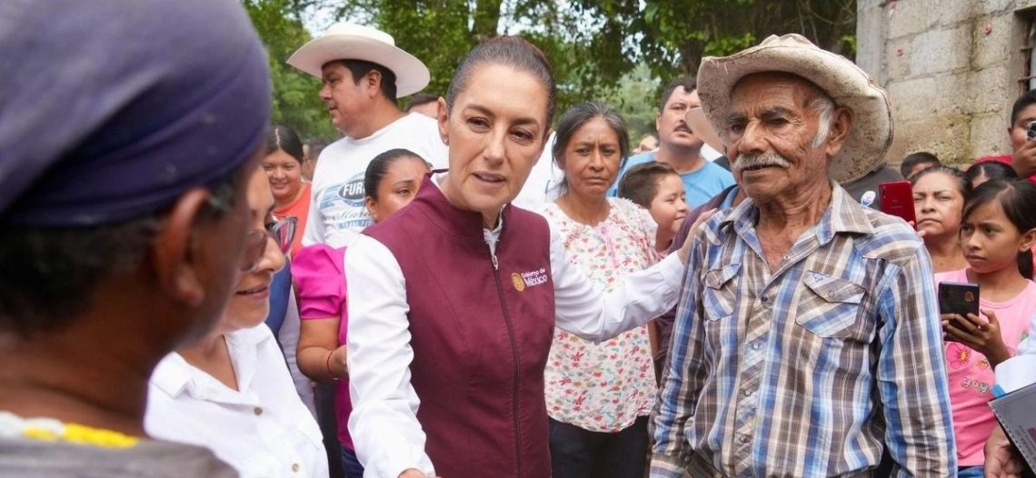 Gobierno de México está con ustedes: Sheinbaum a damnificados en Puebla