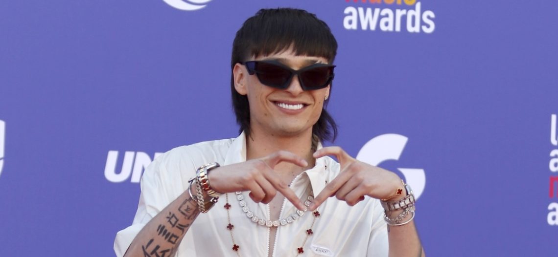 Peso Pluma hará historia al recibir el ‘Premio Billboard Vanguardia’ 2025