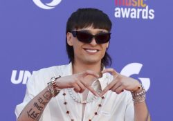 Peso Pluma hará historia al recibir el ‘Premio Billboard Vanguardia’ 2025