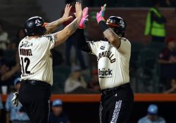 Explota la ofensiva Naranja y Hermosillo se impone en el primero de la serie