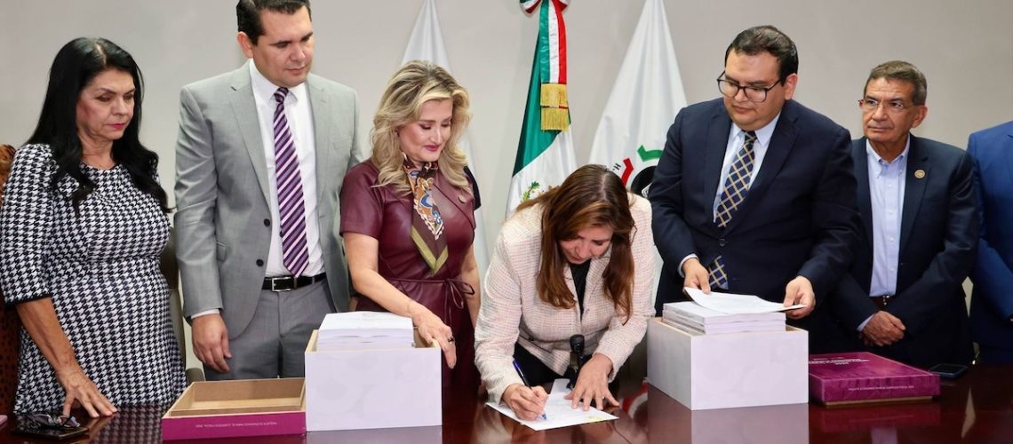 Entrega Alfonso Durazo paquete económico 2026; sin nuevos impuestos