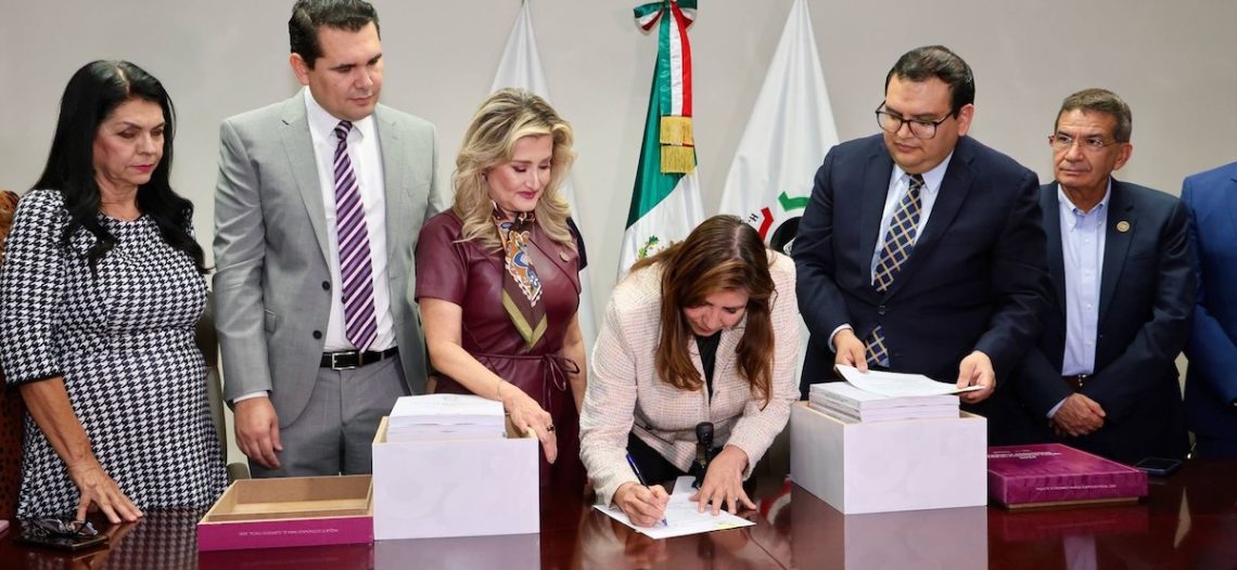 Entrega Alfonso Durazo paquete económico 2026; sin nuevos impuestos