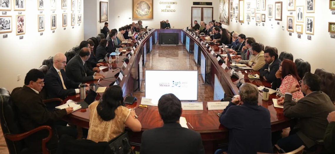 Sheinbaum se reúne con su gabinete para diseñar el Plan Michoacán