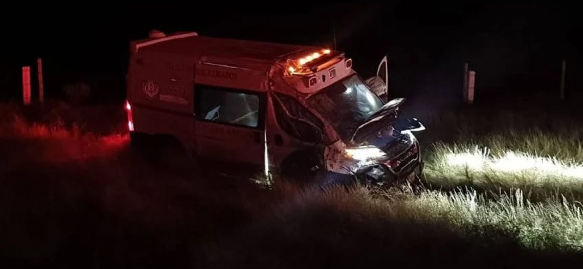 Ambulancia de ISSSTE choca en carretera Guaymas-Hermosillo, resultan 6 lesionados