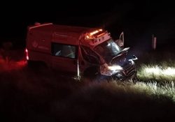 Ambulancia de ISSSTE choca en carretera Guaymas-Hermosillo, resultan 6 lesionados