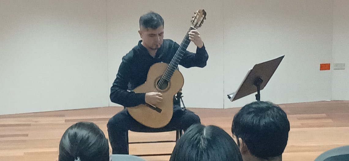 Primer alumno del Conservatorio Fray Ivo Toneck obtiene título como técnico en música en Guaymas