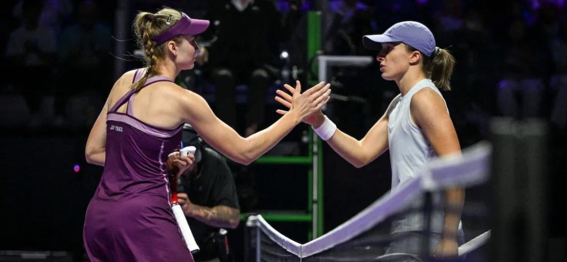La polaca Iga Swiatek sufre una dura derrota en el Masters WTA 2025