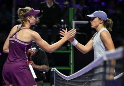 La polaca Iga Swiatek sufre una dura derrota en el Masters WTA 2025