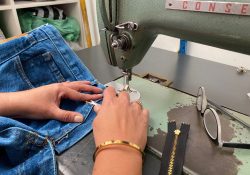Servicios de costura aumentan durante diciembre en Guaymas