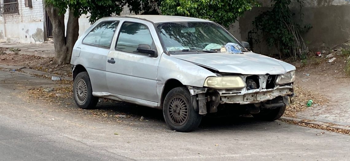 Talleres mecánicos siguen adueñándose de las calles en Guaymas