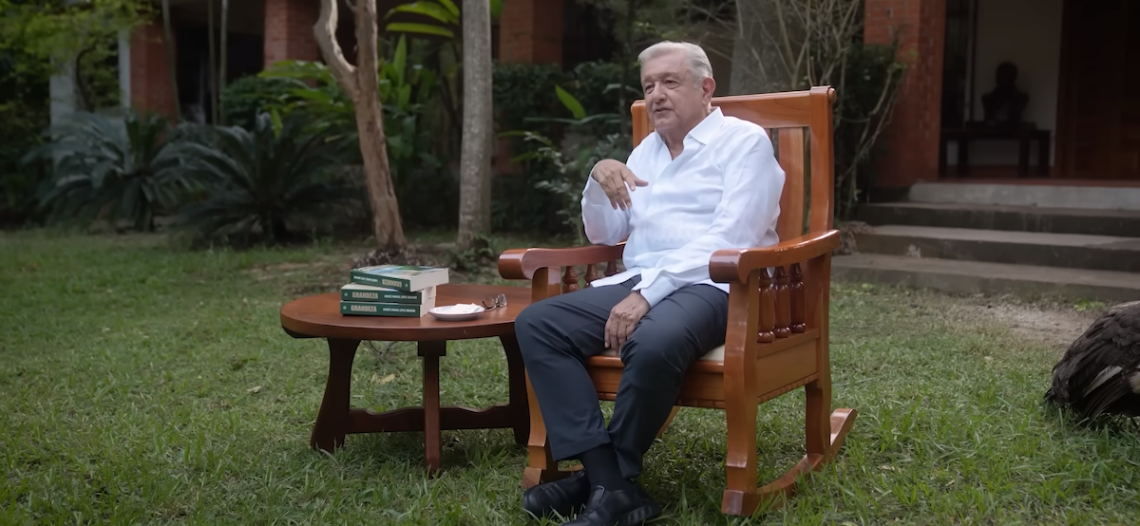 Desde Palenque, AMLO reaparece y presenta ‘Grandeza’, su nuevo libro