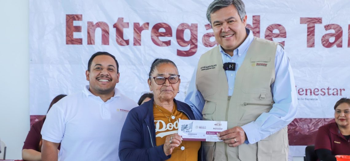 Entregan tarjetas Bienestar a adultos mayores en Guaymas