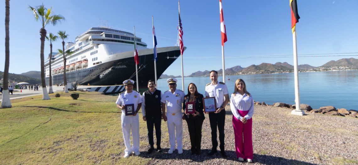 Recibe Ayuntamiento de Guaymas al crucero Zaandam