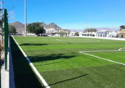 Avanzan trabajos de rehabilitación en campos sintéticos de Guaymas Norte
