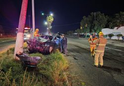 Choca y se incendia auto en San Carlos