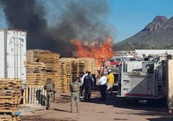 Activa incendio en empresa maderera de Guaymas