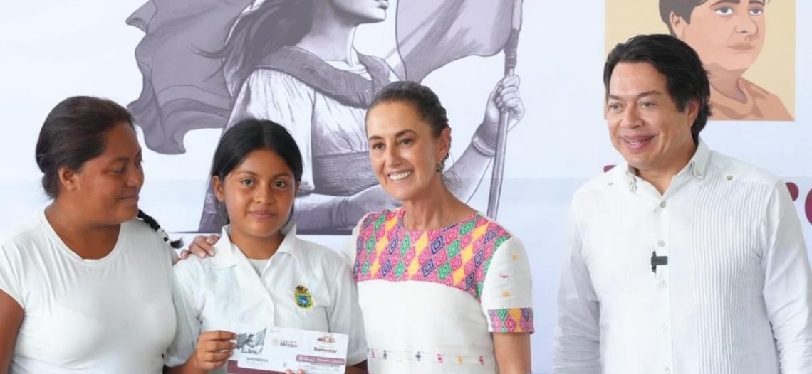 Arranca entrega de más de un millón de tarjetas de la Beca Rita Cetina