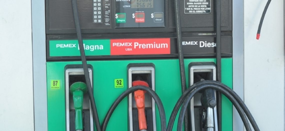 Asaltan gasolinera en Guaymas; se llevan dinero en efectivo y teléfono