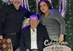 Don Lino Mendívil celebra 100 años de vida rodeado de su familia