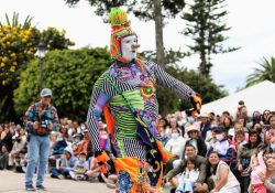 Viene al Carnaval Guaymas famoso arlequín internacional