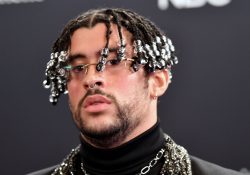 Bad Bunny enfrenta demanda millonaria por usar una voz sin permiso