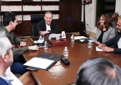 Durazo concreta alianza con empresa francesa para academia aeroespacial