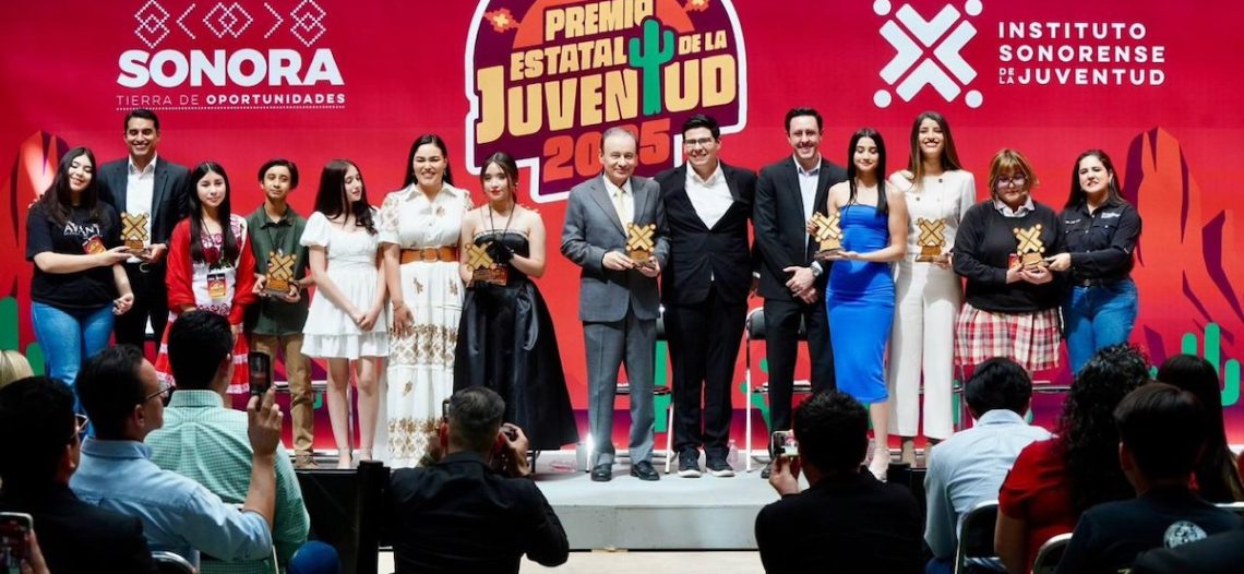Gobernador encabeza entrega del Premio Estatal de la Juventud 2025