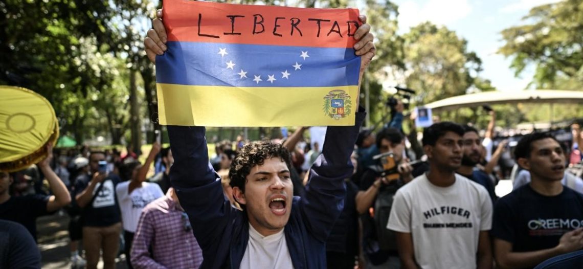 Miles en Venezuela exigen la liberación de Maduro a un mes de su captura