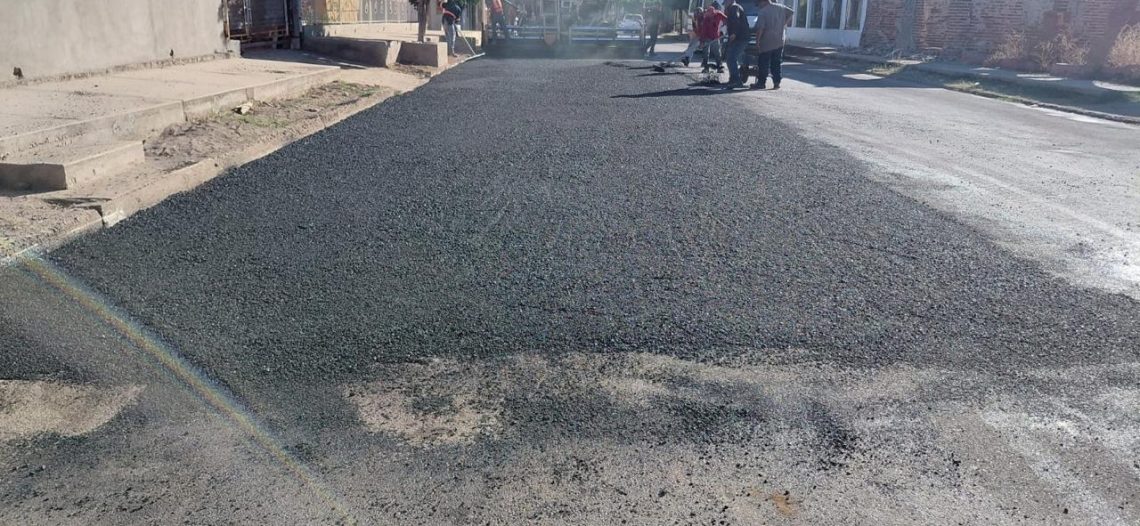 Ayuntamiento culmina recarpeteo en calles de Empalme