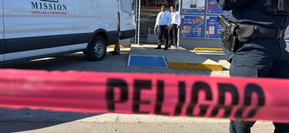 Madre e hijo mueren intoxicados por monóxido de carbono en tienda de conveniencia en Los Mochis