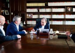 Gobernador Durazo atrae empresa minera australiana al Puerto de Guaymas