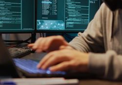 Hackeo masivo en México: sustraen 150 GB de datos fiscales y electorales