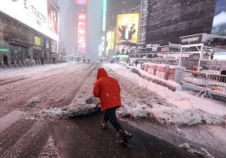 Nueva York decreta toque de queda por tormenta invernal histórica
